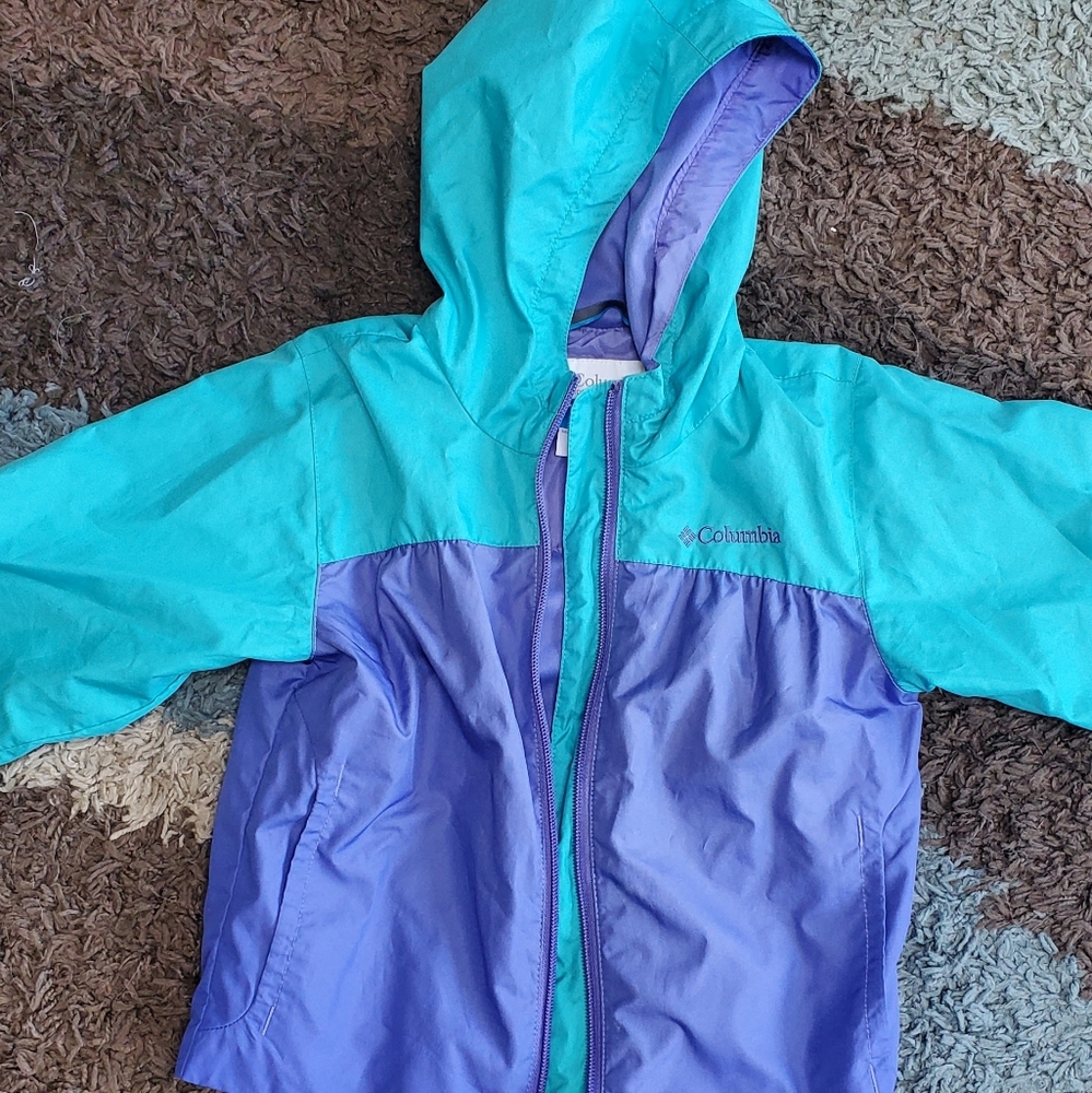 Girls columbia coat, 4t never worn. Purple/aqua